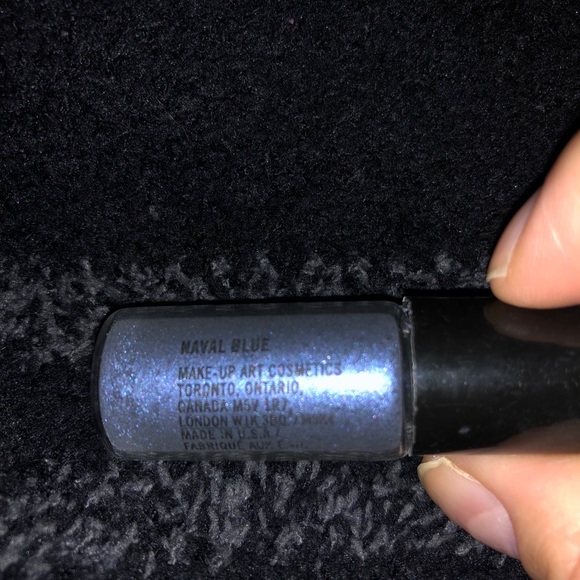 2/$16 MAC Cosmetics Pigment in Naval Blue, Mini Sz - Picture 4 of 16